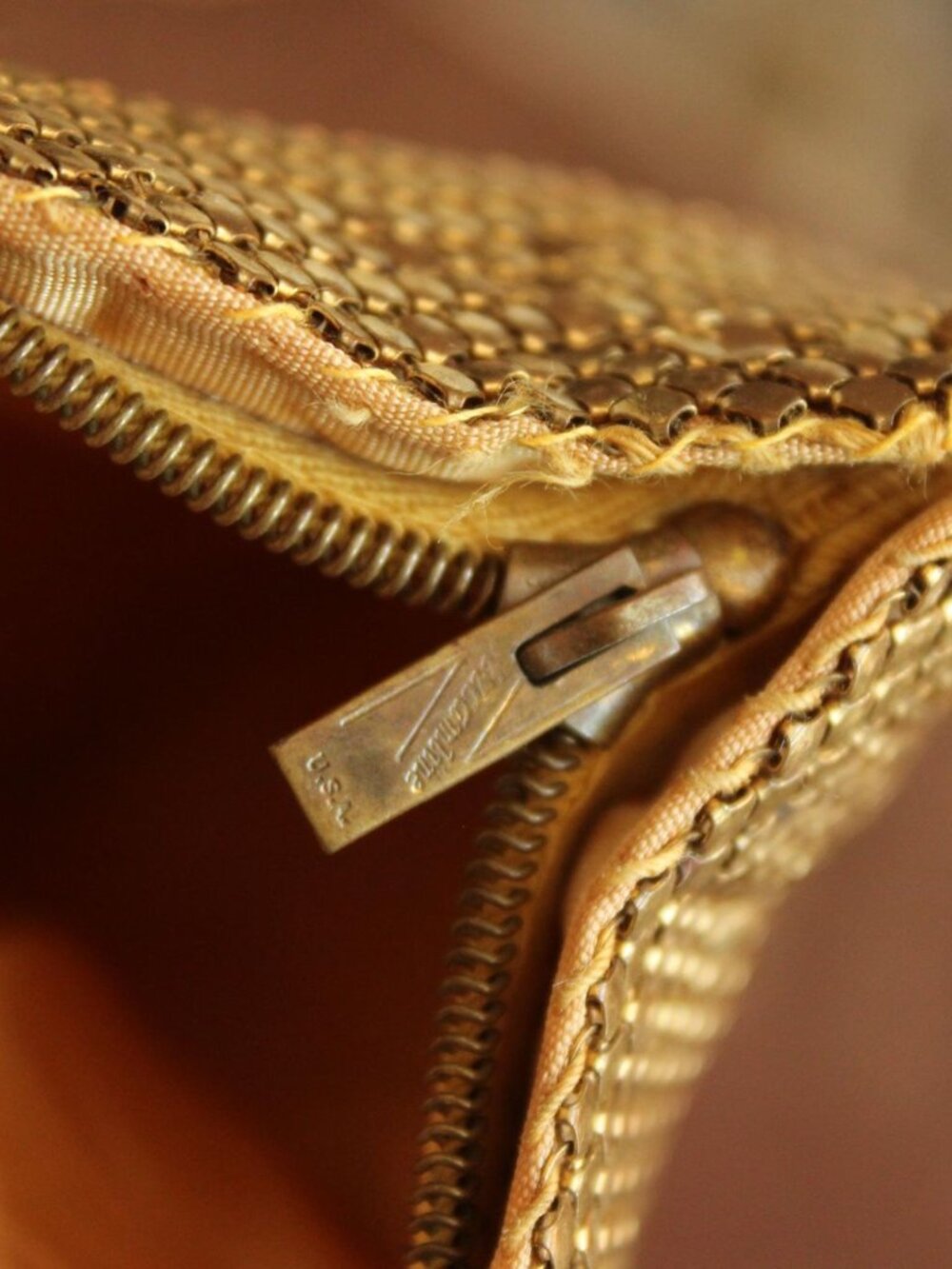Vintage 1930s 1940s Clutch Purse, Gold Mesh Evening Bag, Art Deco, Possible Whit - Picture 7 of 13